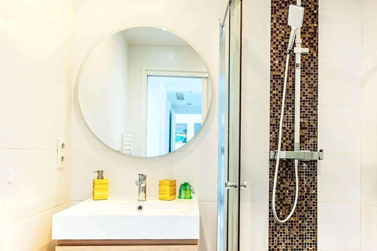 Apartment Milady-Perle Neuve, Wifi, Climatisee, Centre D'Antibes Au Calme France